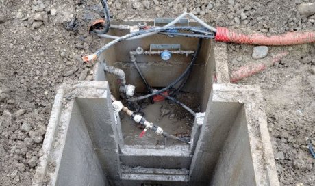 TERRA'PREST, entreprise d'assainissement et de terrassement entre Grenoble et Chambéry : Intervention en urgence sur une fuite d'eau potable dans un regard compteur à Montmélian (73800)