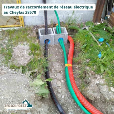 Travaux de raccordement de réseau électrique au Cheylas 38570 par votre entreprise de terrassement