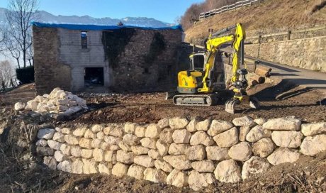 TERRA'PREST votre assainisseur & terrassier à Crolles et sa région : Création de mur de soutènement en enrochement à Theys