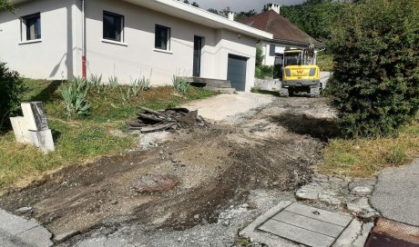 TERRA'PREST, assainisseur et terrassier entre Grenoble et Chambéry : Aménagement d'une cours chez un particulier à St Ismier (38330)