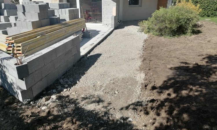 TERRA'PREST, assainisseur et terrassier entre Grenoble et Chambéry : Drainage de fondations sur une extension d'habitation à Pontcharra (38530) pour garantir son étanchéité