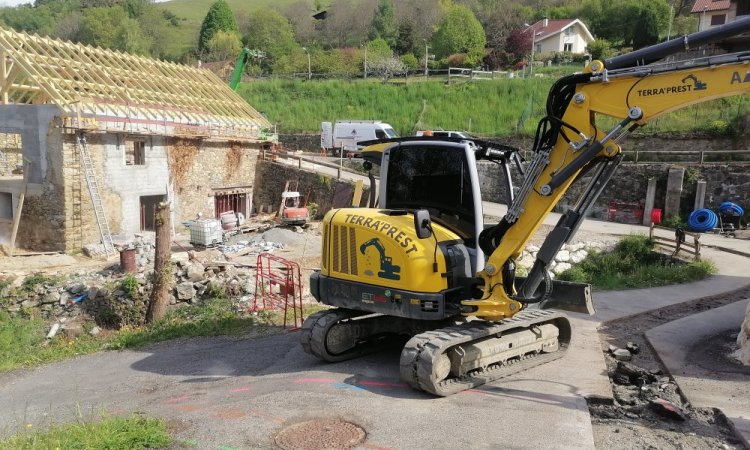 TERRA'PREST, assainisseur et terrassier entre Grenoble et Chambéry : Entreprise pour le raccordement d'eau potable à Theys