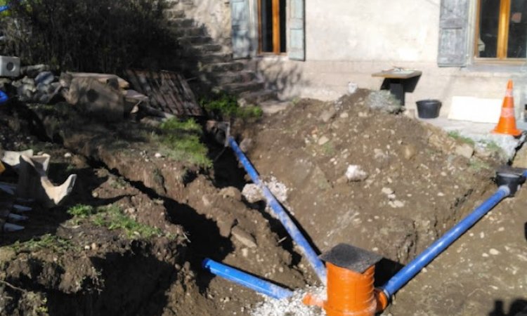 TERRA'PREST, assainisseur et terrassier entre Grenoble et Chambéry : Rénovation des réseaux secs, d'eau potable et de l'assainissement autonome chez un particulier à Saint-Mury-Monteymond (38430)